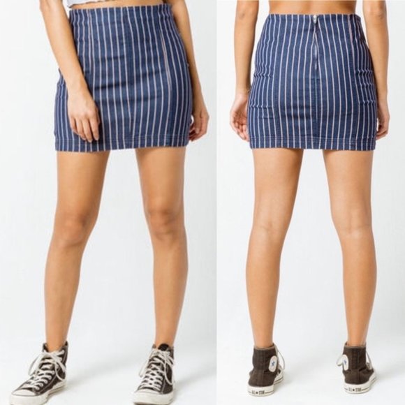 OTHERS FOLLOW I Twill Denim with Red & White Pinstripes "Lexi" Mini Skirt, M - Picture 1 of 10